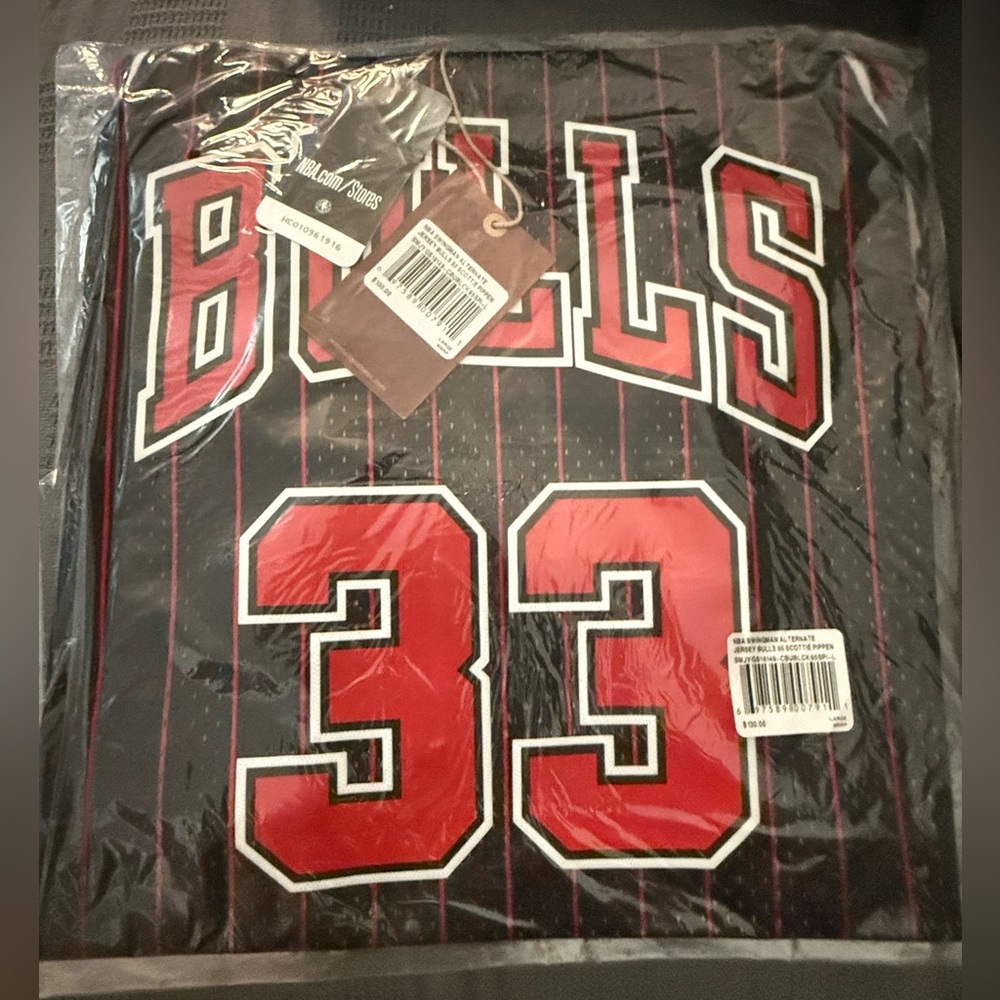 Large Brand NWT Mitchell & Ness Scottie Pippen Hardwood Classics Swingman Jersey
